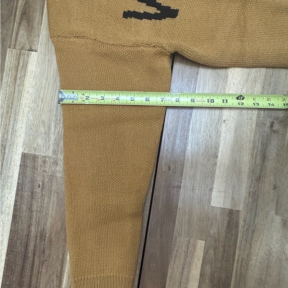 Ring Street Mustard Whiskey Bold Print Crew Neck Tight Knit Long Sleeve Sweater - Picture 7 of 9